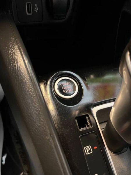 2020 Nissan Versa SR Xtronic CVT