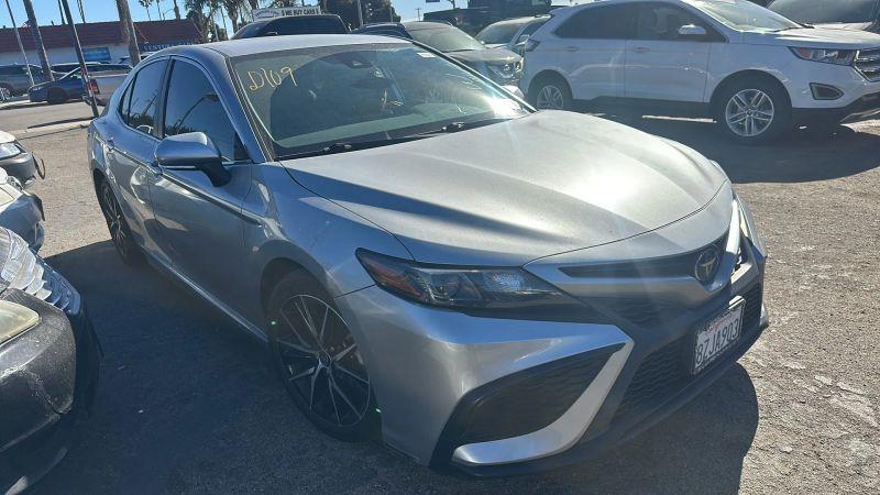 2022 Toyota Camry SE Nightshade Edition