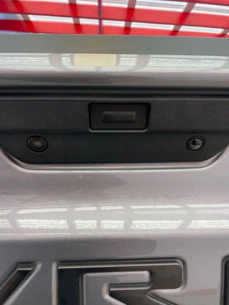 2020 Chevrolet Silverado 1500 2WD Crew Cab Short Bed Custom