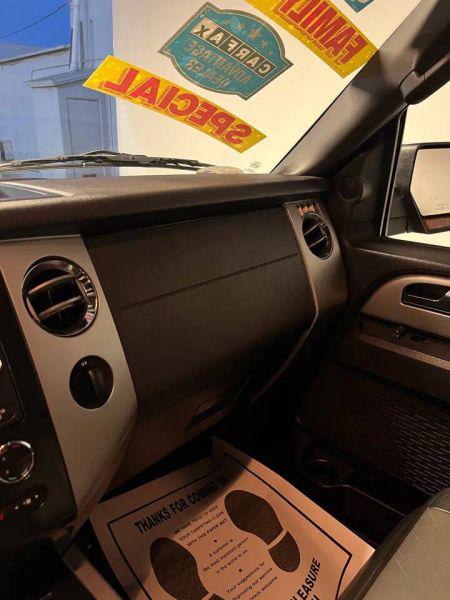 2011 Ford Expedition XLT
