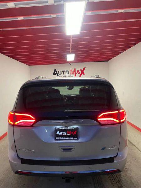 2018 Chrysler Pacifica Hybrid Limited