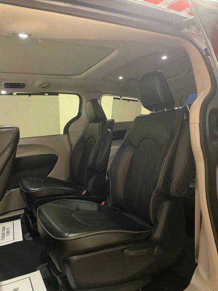 2018 Chrysler Pacifica Hybrid Limited