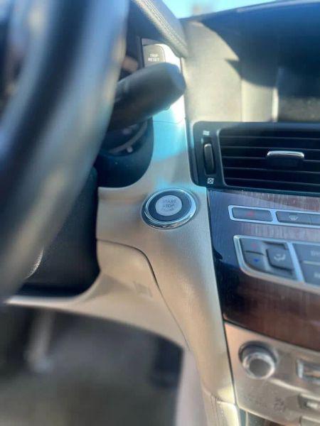 2011 INFINITI M37 M37