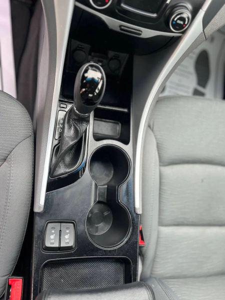 2015 Hyundai Sonata Hybrid Base