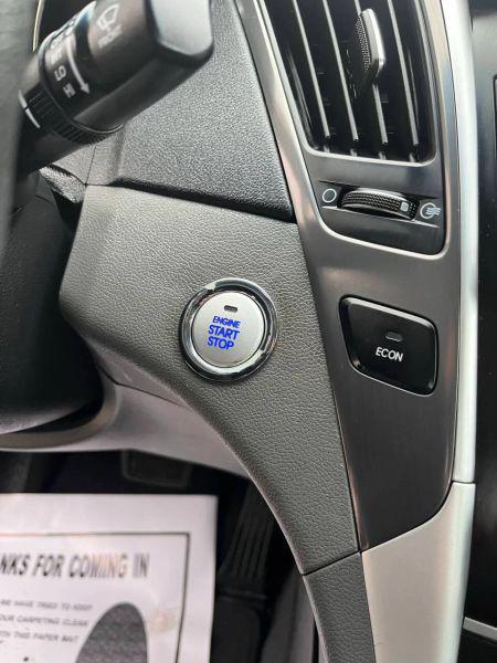 2015 Hyundai Sonata Hybrid Base