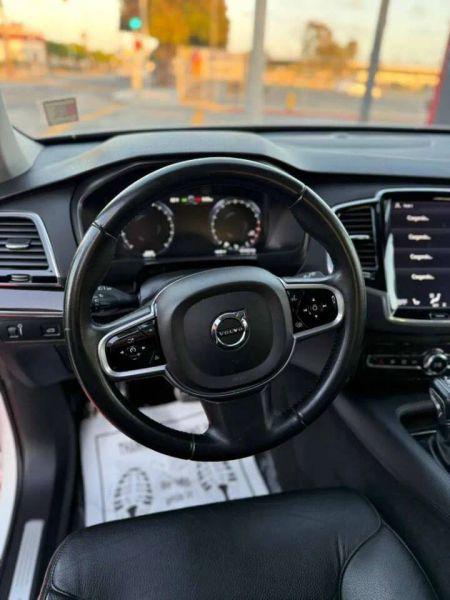 2018 Volvo XC90 T6 Momentum