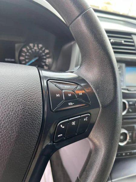 2017 Ford Explorer Base