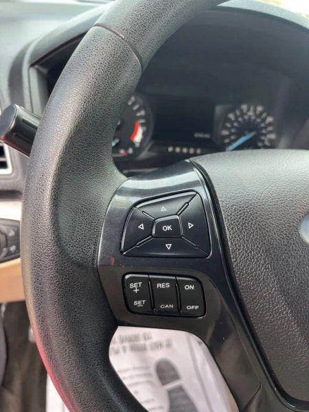 2017 Ford Explorer Base