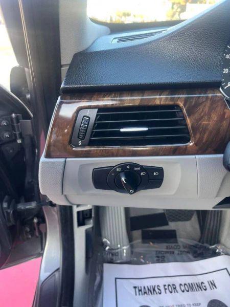 2006 BMW 325i 325i