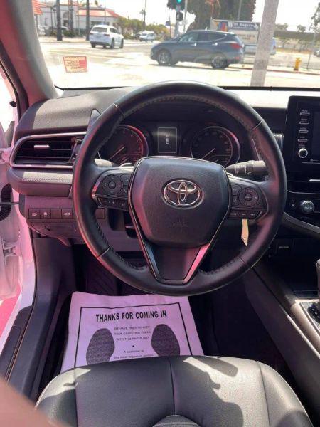2023 Toyota Camry SE