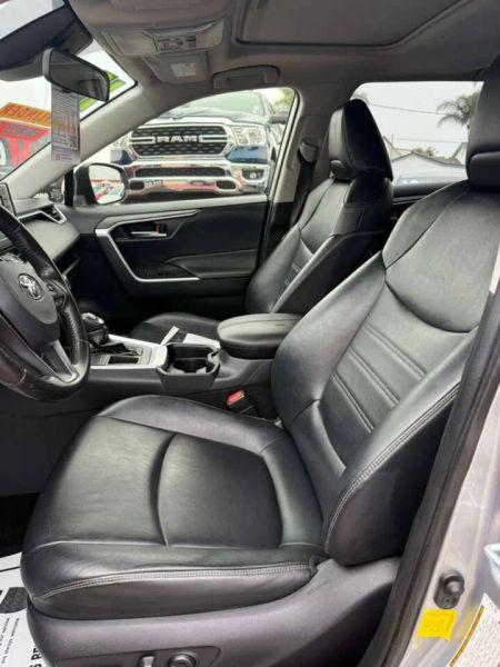 2019 Toyota RAV4 XLE Premium