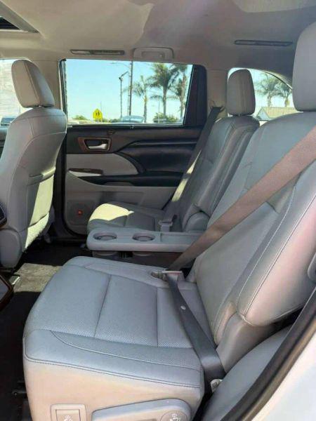 2015 Toyota Highlander Limited Platinum V6