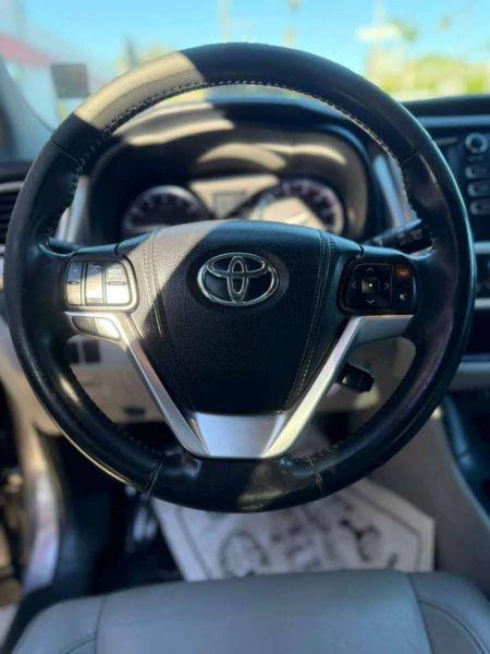 2015 Toyota Highlander XLE V6