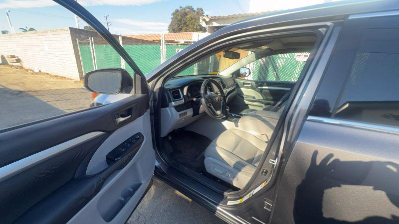 2015 Toyota Highlander XLE V6
