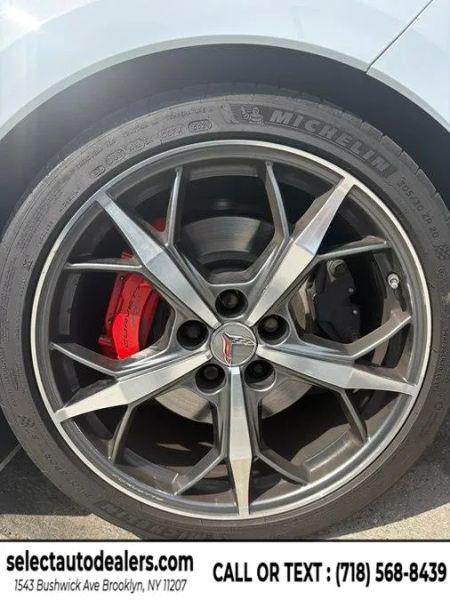 2022 Chevrolet Corvette Stingray RWD Convertible 2LT
