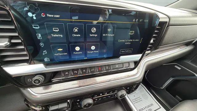 2023 Chevrolet Silverado 1500 4WD Crew Cab Short Bed LTZ