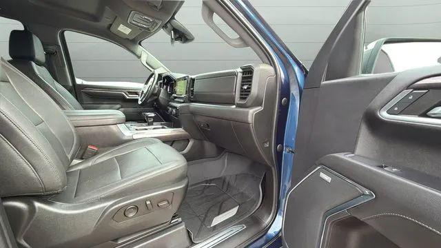2023 Chevrolet Silverado 1500 4WD Crew Cab Short Bed LTZ