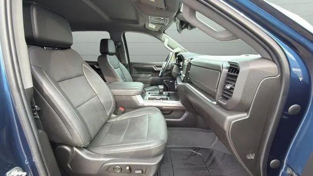 2023 Chevrolet Silverado 1500 4WD Crew Cab Short Bed LTZ