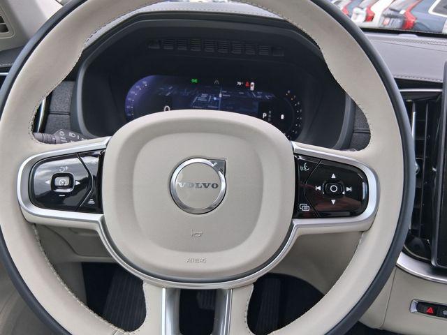 2026 Volvo XC90 Ultra, B6 AWD Gas (mild hybrid), Gasoline, Bright, 7 Seats