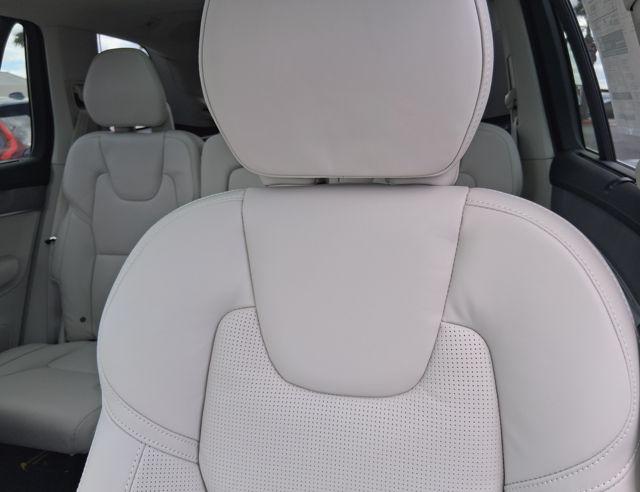 2026 Volvo XC90 Ultra, B6 AWD Gas (mild hybrid), Gasoline, Bright, 7 Seats