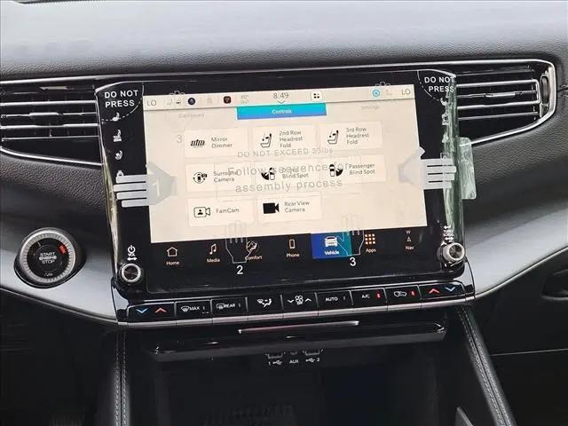 2026 Jeep Grand Wagoneer Upland 4x4