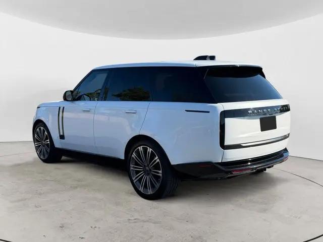 2024 Land Rover Range Rover P530 SE