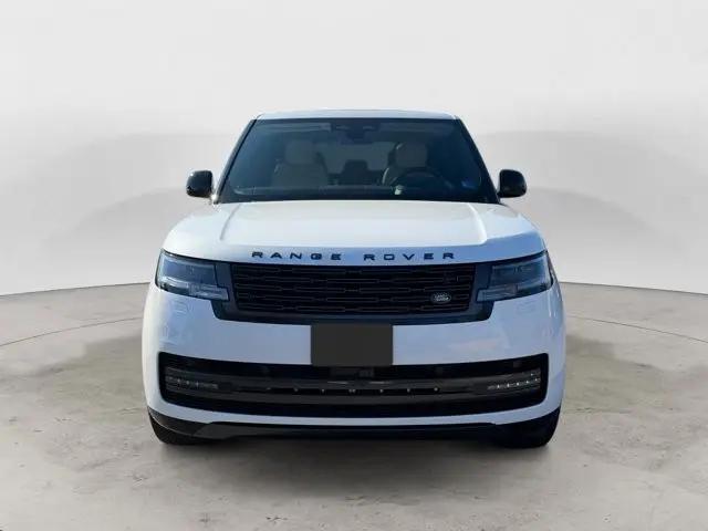 2024 Land Rover Range Rover P530 SE