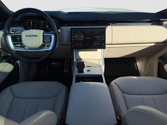 2024 Land Rover Range Rover P530 SE