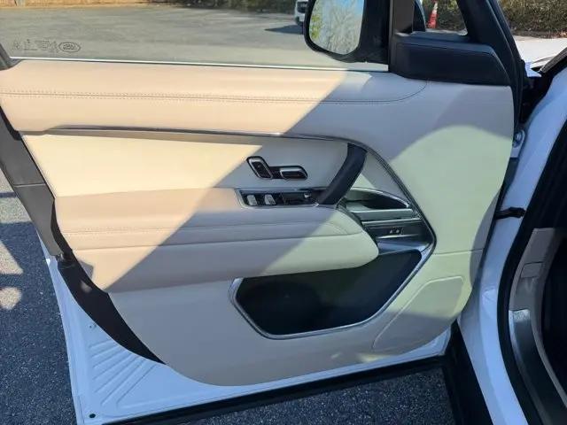 2024 Land Rover Range Rover P530 SE