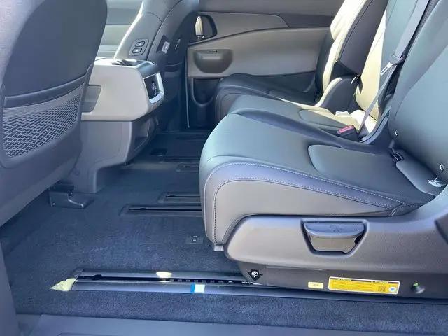 2026 Kia Carnival MPV EX