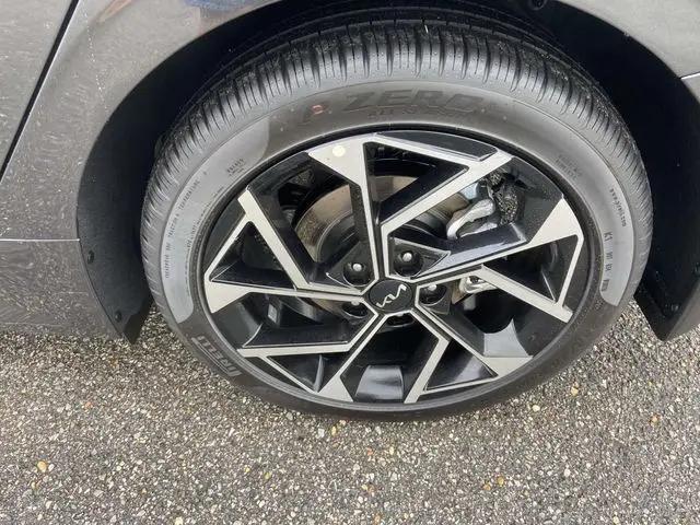 2026 Kia K5 EX