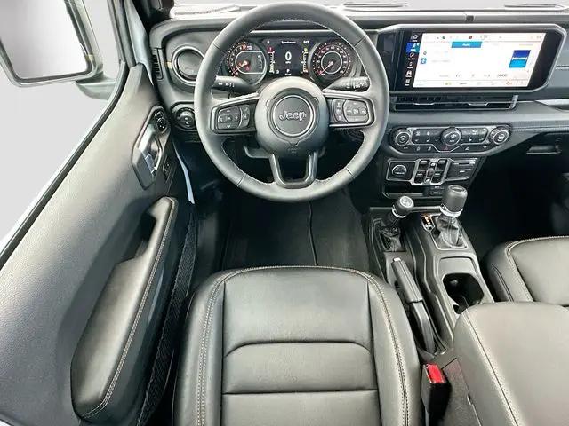 2026 Jeep Gladiator Sport