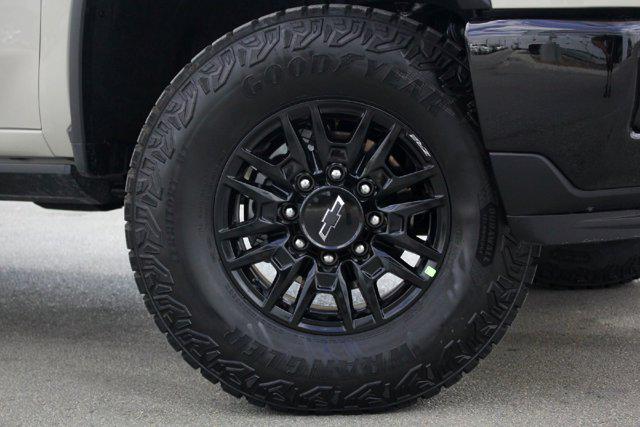 2026 Chevrolet Silverado 2500HD Crew Cab, Standard Bed, XR2, 4WD
