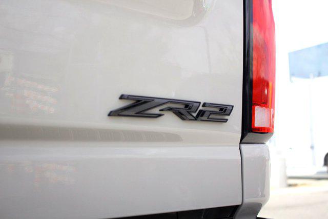 2026 Chevrolet Silverado 2500HD Crew Cab, Standard Bed, XR2, 4WD
