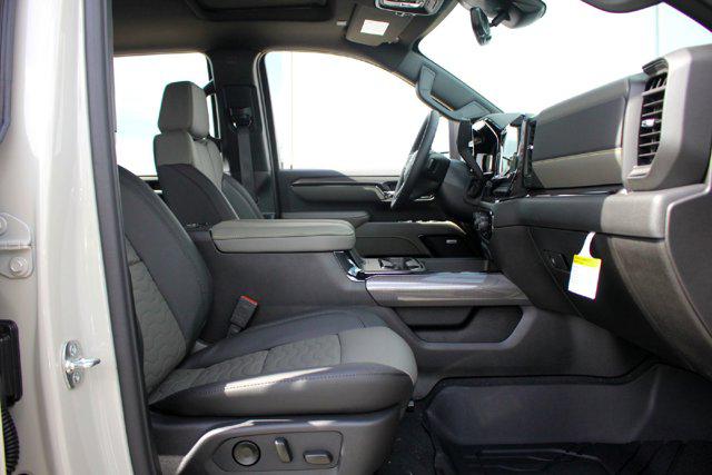 2026 Chevrolet Silverado 2500HD Crew Cab, Standard Bed, XR2, 4WD