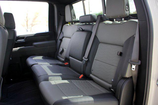 2026 Chevrolet Silverado 2500HD Crew Cab, Standard Bed, XR2, 4WD