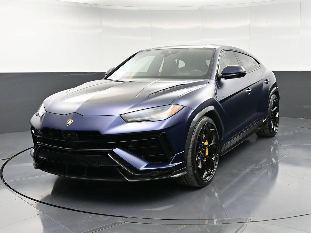 /2023 Lamborghini Urus