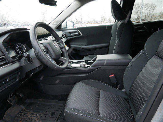 2026 Mitsubishi Outlander ES 1.5T S-AWC