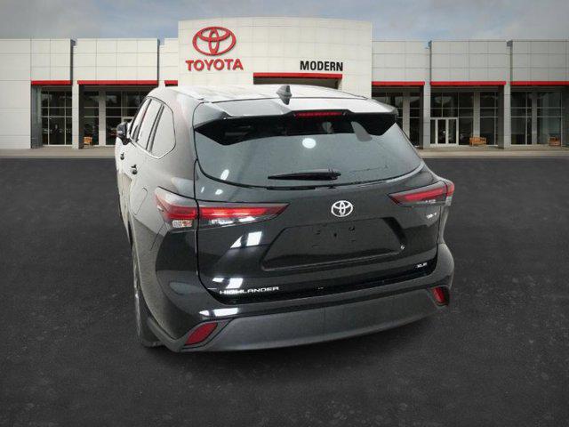 2026 Toyota Highlander Hybrid XLE