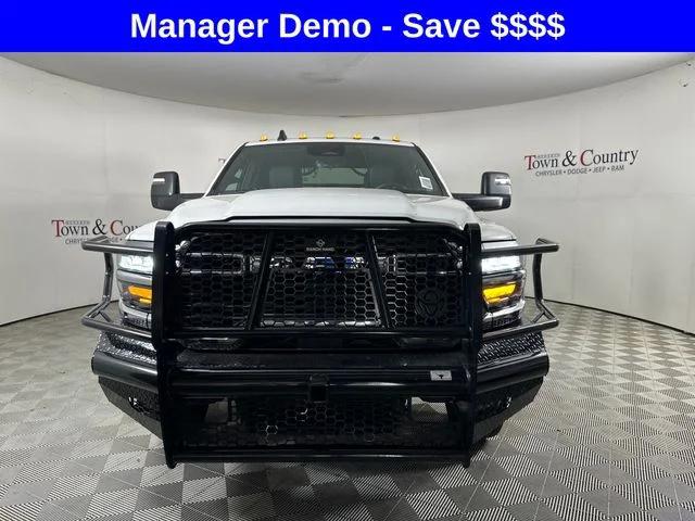 2026 RAM 3500 Chassis RAM 3500 TRADESMAN CREW CAB CHASSIS 4X4 60 CA