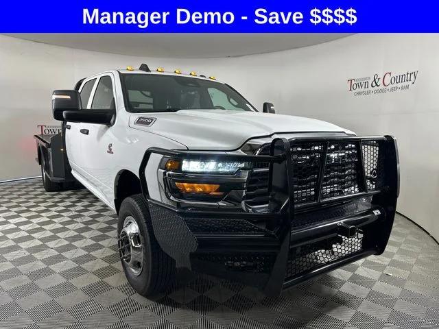 2026 RAM 3500 Chassis RAM 3500 TRADESMAN CREW CAB CHASSIS 4X4 60 CA