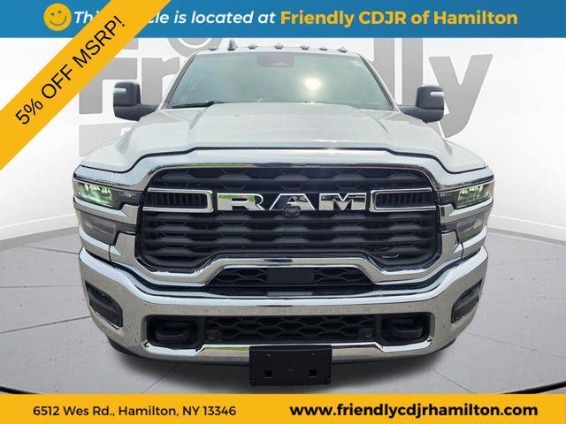 2026 RAM Ram 3500 RAM 3500 TRADESMAN CREW CAB 4X4 8 BOX