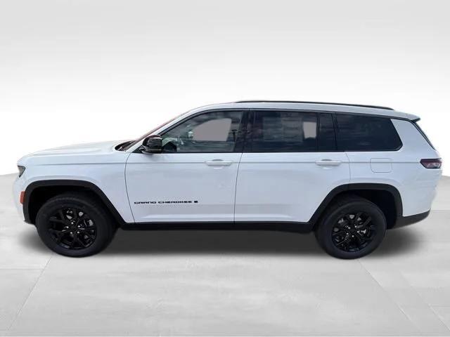 2026 Jeep Grand Cherokee GRAND CHEROKEE L LAREDO ALTITUDE 4X4