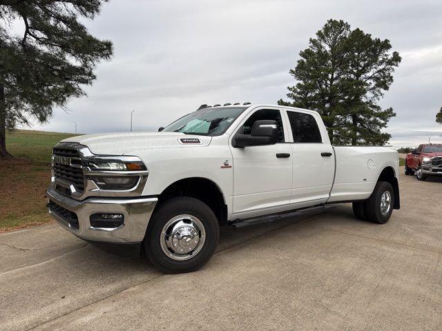 2026 RAM Ram 3500 RAM 3500 TRADESMAN CREW CAB 4X4 8 BOX