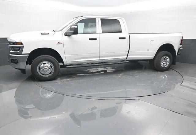 2026 RAM Ram 3500 RAM 3500 TRADESMAN CREW CAB 4X4 8 BOX