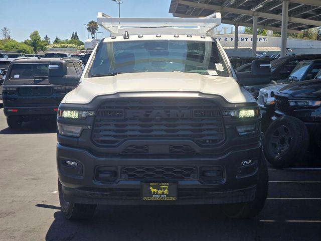2026 RAM Ram 3500 Chassis Cab RAM 3500 TRADESMAN CREW CAB CHASSIS 4X2 60 CA