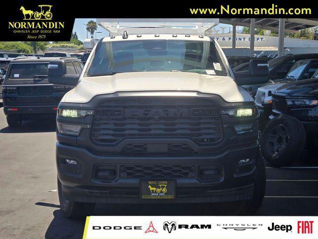 2026 RAM Ram 3500 Chassis Cab RAM 3500 TRADESMAN CREW CAB CHASSIS 4X2 60 CA 2026 RAM Ram 3500 Chassis Cab RAM 3500 TRADESMAN CREW CAB CHASSIS 4X2 60 CA
