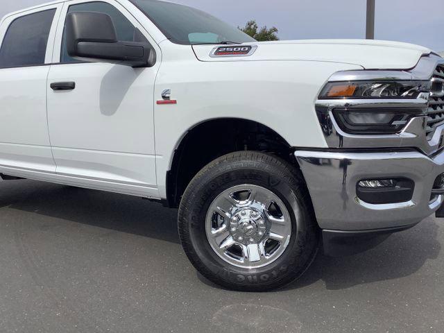 2026 RAM Ram 2500 RAM 2500 TRADESMAN CREW CAB 4X4 64 BOX