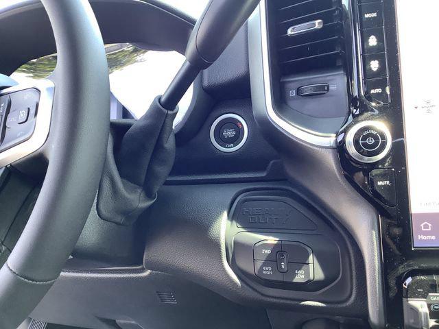 2026 Ram 2500 Big Horn Crew Cab 4x4 64 Box