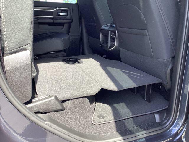 2026 Ram 2500 Big Horn Crew Cab 4x4 64 Box